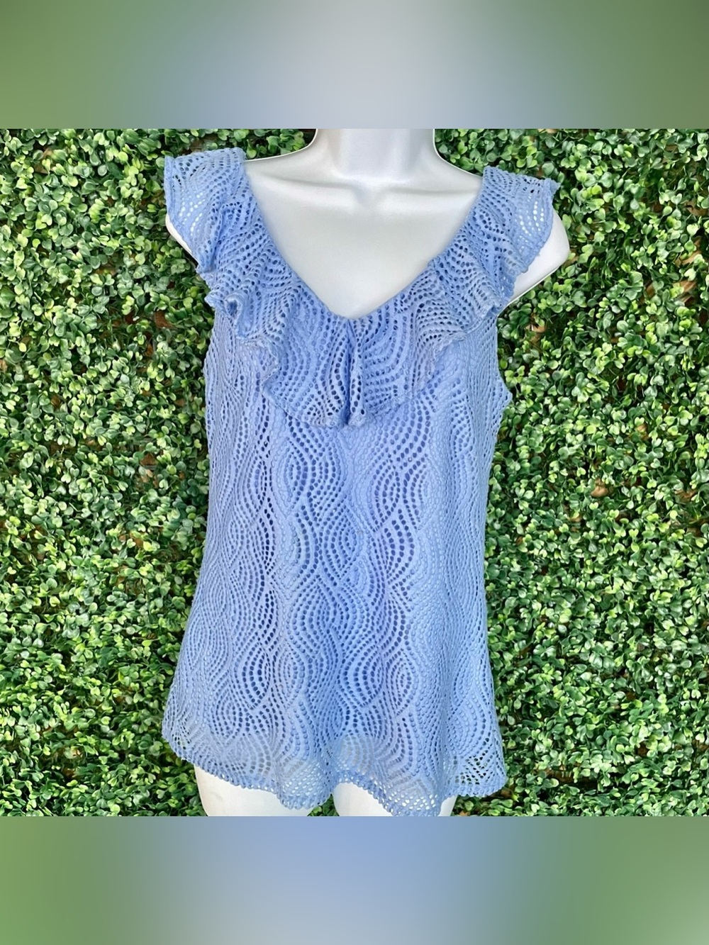 Lilly Pulitzer - Alessa Top- Blue Periwinkle - Flowing Leaf Lace - Small